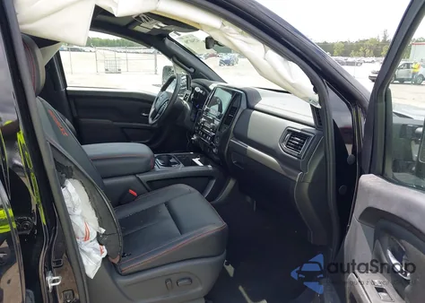 2024 Nissan Titan Pro-4X 4X4 z USA, uszkodzony, nr VIN 1N6AA1ED7RN105098